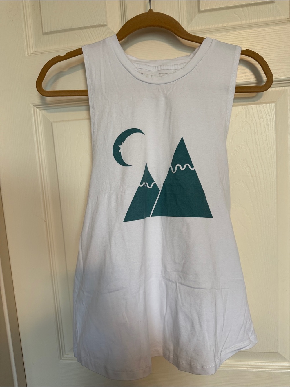 ZYIA White Tank with Teal Mountain & Crescent Moon Graphic